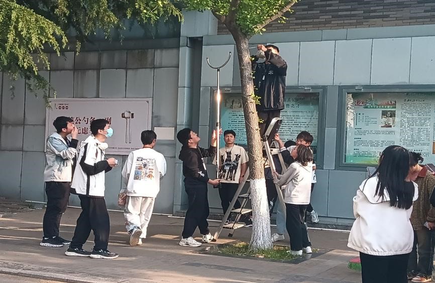 醫(yī)療器械系社團(tuán)部電子愛好者協(xié)會 &ldquo;歡聚藥校,樂享五一&rdquo;